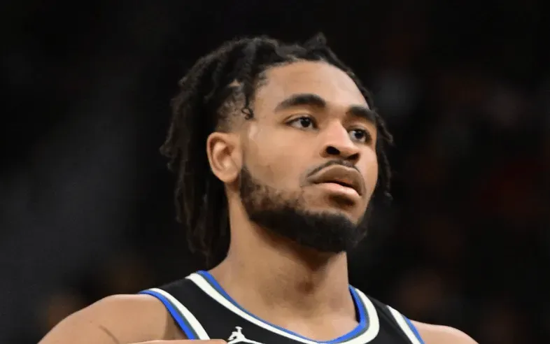 卡梅伦-托马斯近6战场均8分2助攻，投篮命中率27%+三分16.7%