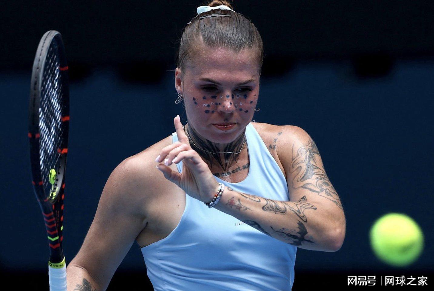 世界杯比赛直播官网-澳网最特别的球员：奥利尼科娃的纹身来历、艰难经历与暖心故事